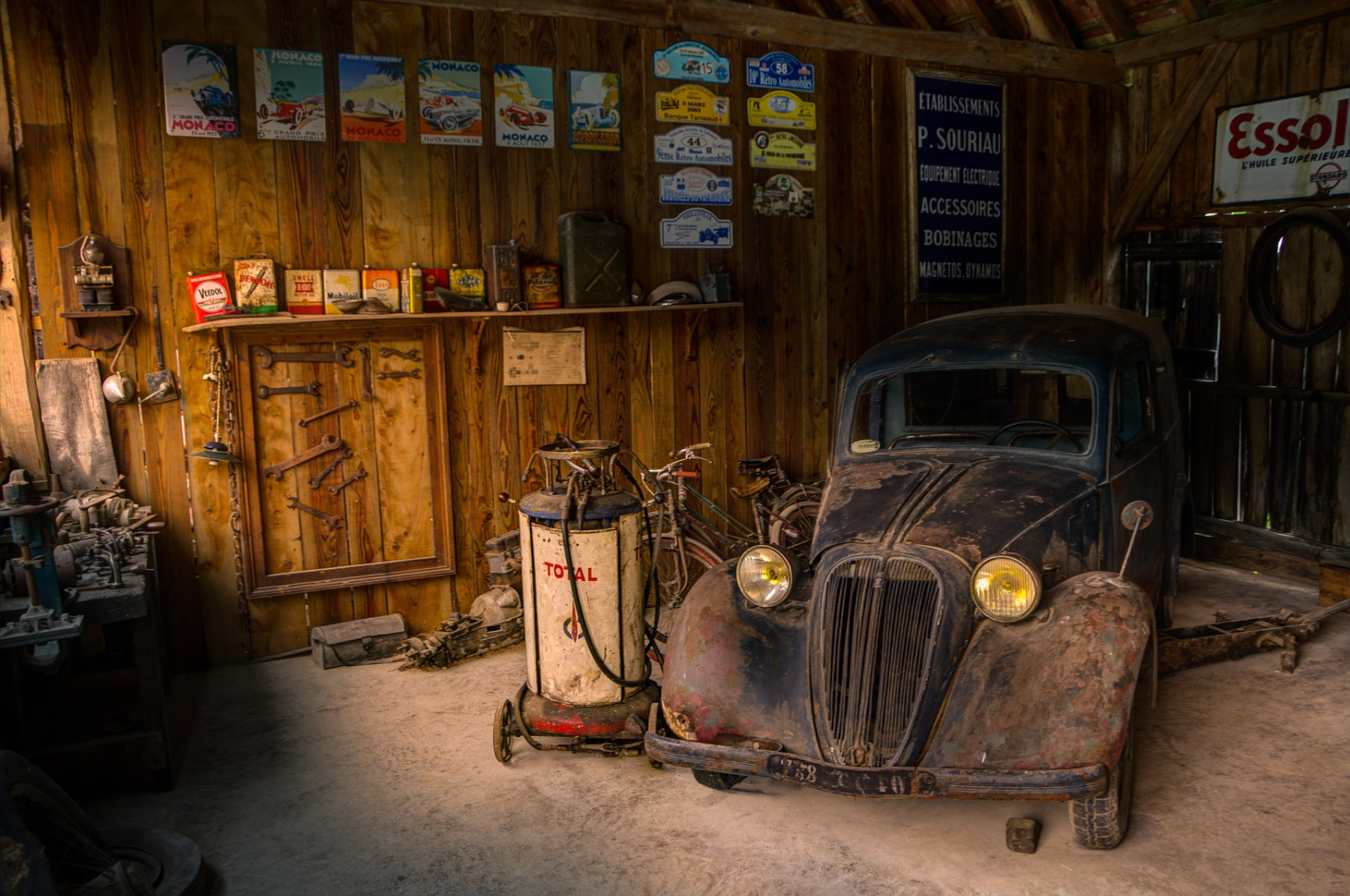 Automotive Repair Shop Vintage